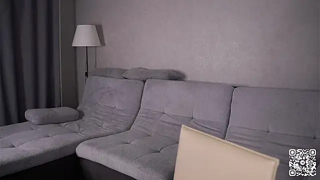 VeronaAppleberry online show from February 2025 10:46:01 AM