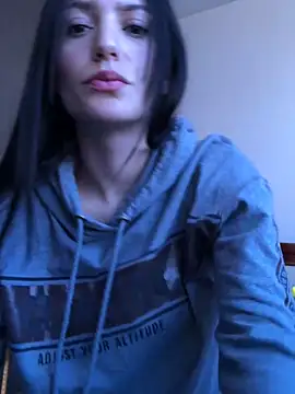 Snapshot of britny_clouds chatting on February 2025 08:39:01 PM britny clouds online show from February 2025 08:39:01 PM