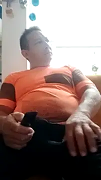 Snapshot of luchoarr chatting on January 2025 01:58:01 PM luchoarr online show from January 2025 01:58:01 PM