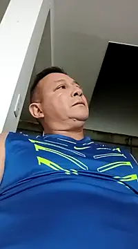 Snapshot of luchoarr chatting on January 2025 12:04:02 AM luchoarr online show from January 2025 12:04:02 AM