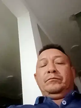 Snapshot of luchoarr chatting on November 2025 02:45:02 AM luchoarr online show from November 2025 02:45:02 AM