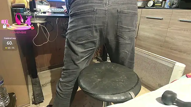 misteryman1956 online show from April 2026 06:19:01 AM