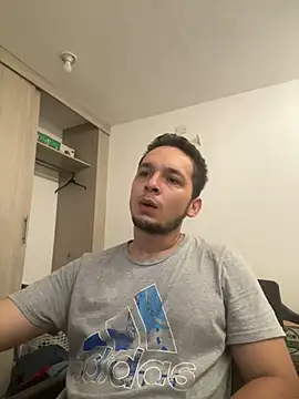 Snapshot of LabronsAd chatting on December 2024 02:50:02 PM LabronsAd online show from December 2024 02:50:02 PM