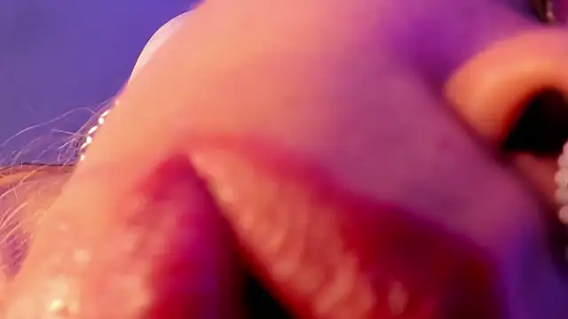 delilah fix online show from September 2025 07:59:02 PM