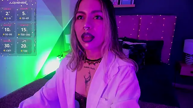 delilah fix online show from November 2025 05:13:02 AM