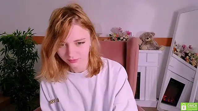 Snapshot of MirraBellanta chatting on November 2025 01:18:02 AM MirraBellanta online show from November 2025 01:18:02 AM