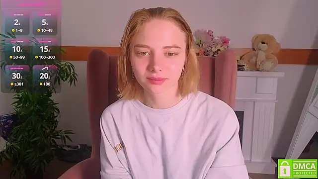 Snapshot of MirraBellanta chatting on November 2025 11:43:01 PM MirraBellanta online show from November 2025 11:43:01 PM