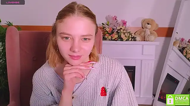 Snapshot of MirraBellanta chatting on November 2025 10:24:01 PM MirraBellanta online show from November 2025 10:24:01 PM