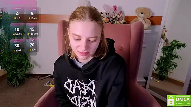 Snapshot of MirraBellanta chatting on December 2025 10:36:02 PM MirraBellanta online show from December 2025 10:36:02 PM