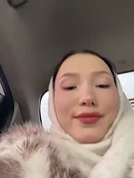 LeilaLow online show from February 2025 10:52:01 AM