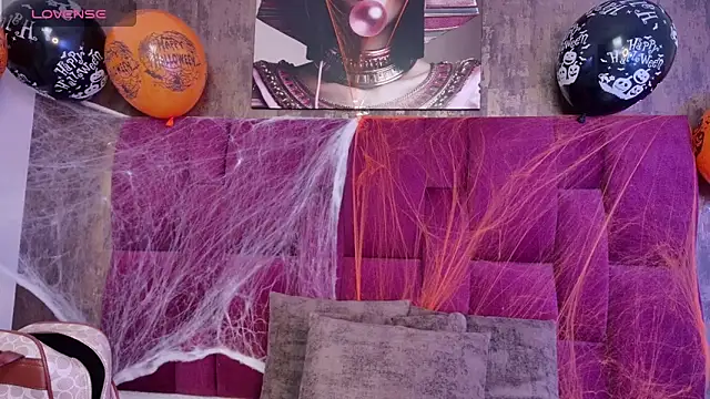 nicole  parker1 online show from October 2025 07:07:02 PM