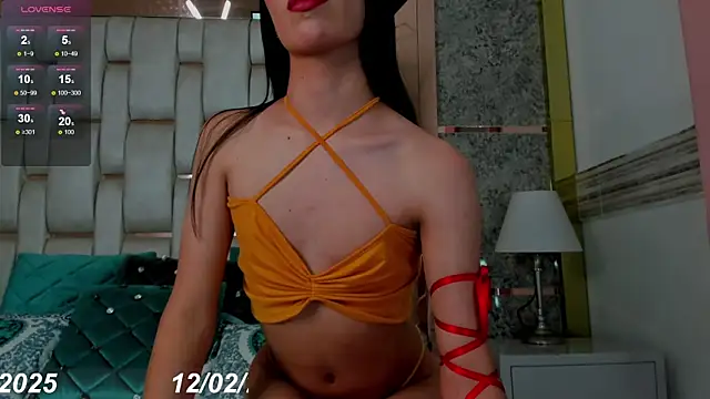 Snapshot of Bylie_Hills chatting on February 2025 09:01:01 PM Bylie Hills online show from February 2025 09:01:01 PM