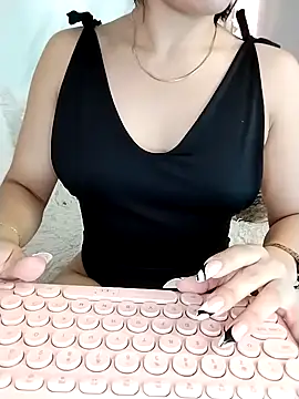 Nanda Vixen online show from September 2025 10:32:02 PM