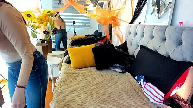 Snapshot of Nami_sunny chatting on October 2025 08:27:02 PM Nami sunny online show from October 2025 08:27:02 PM