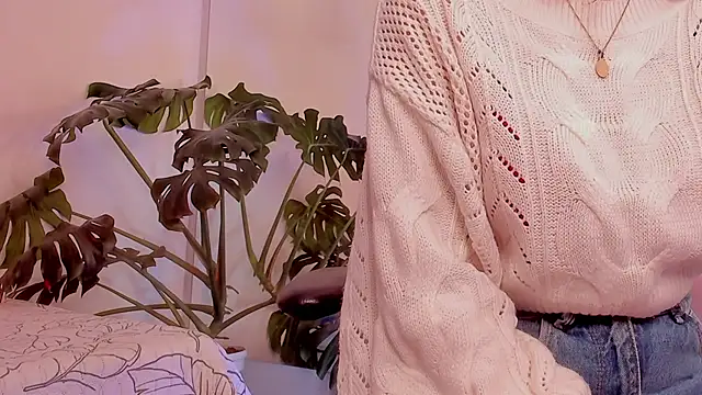 Snapshot of Nami_sunny chatting on November 2025 06:51:01 PM Nami sunny online show from November 2025 06:51:01 PM