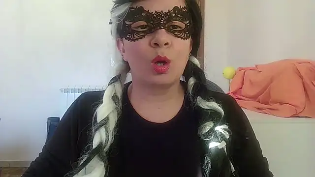 Ninalapiccolina online show from November 2025 03:24:02 PM