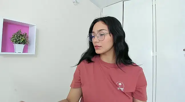 Snapshot of ASIAM_BRUNET chatting on February 2025 01:06:01 PM ASIAM BRUNET online show from February 2025 01:06:01 PM