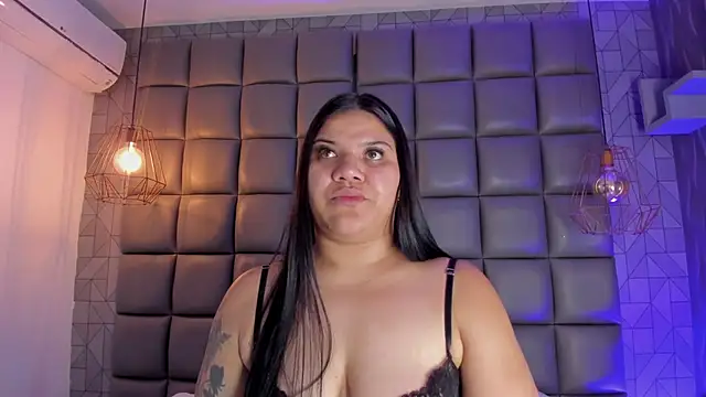 Snapshot of mile_uribe chatting on February 2025 03:40:01 AM mile uribe online show from February 2025 03:40:01 AM