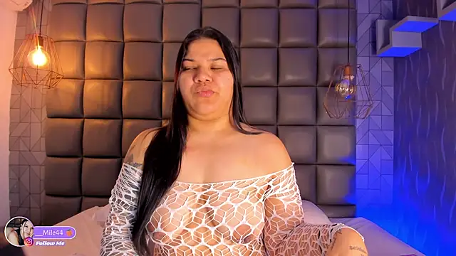 Snapshot of mile_uribe chatting on September 2025 03:32:02 AM mile uribe online show from September 2025 03:32:02 AM