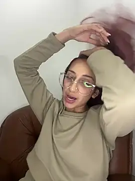 julialupato1606 online show from February 2025 10:03:02 PM