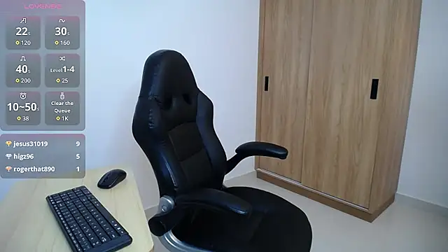 karoll marquez online show from November 2025 01:58:02 AM