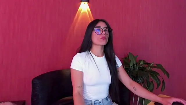 ChloeTurner  online show from February 2026 08:27:01 PM