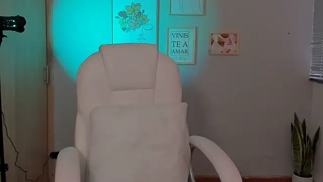 Elena Ruiz online show from January 2025 09:57:02 PM