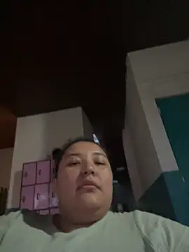 Snapshot of cutiepeach chatting on December 2025 11:00:01 PM cutiepeach online show from December 2025 11:00:01 PM