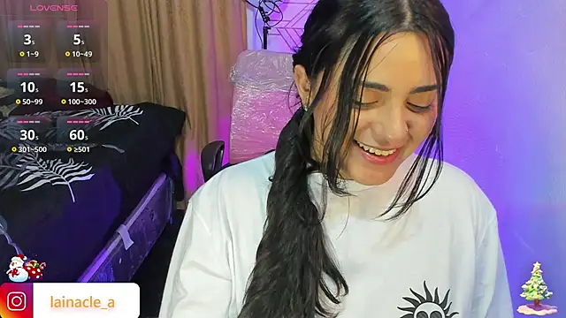 Snapshot of _laina_ chatting on January 2025 08:06:01 AM laina online show from January 2025 08:06:01 AM