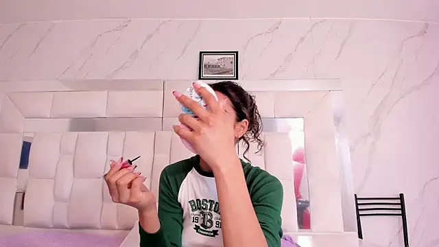 Snapshot of BritneyCollins chatting on September 2025 11:33:02 AM BritneyCollins online show from September 2025 11:33:02 AM