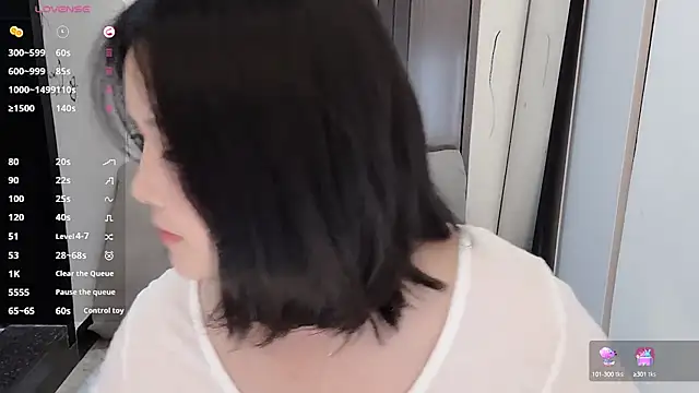 Snapshot of Fountain- chatting on March 2025 03:57:01 AM Fountain- online show from March 2025 03:57:01 AM