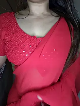 aRiNaAh online show from February 2025 07:45:02 PM