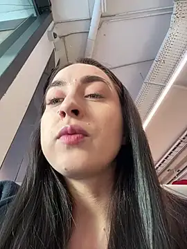 Holly Play online show from February 2025 07:40:02 AM