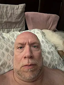 Snapshot of FLSexyGuy chatting on April 2026 02:04:02 AM FLSexyGuy online show from April 2026 02:04:02 AM