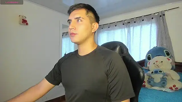 Chris Maddox online show from December 2024 09:35:01 PM