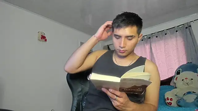 Chris Maddox online show from December 2024 10:39:02 PM