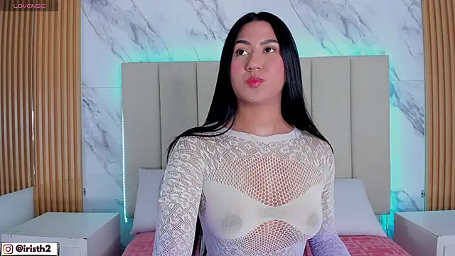 Iris Thompson  online show from December 2025 02:53:02 AM