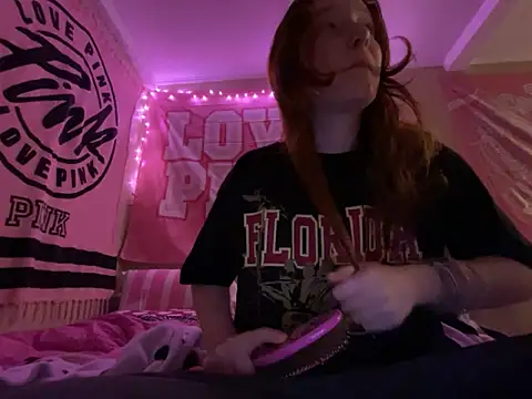 gingerbabe18 online show from December 2025 11:23:02 PM