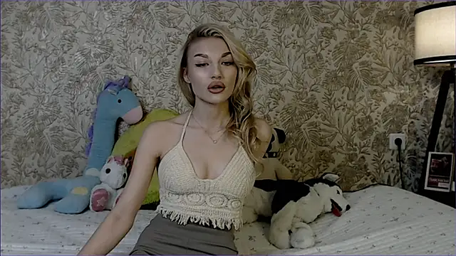 Ella Milla online show from November 2025 10:48:01 AM