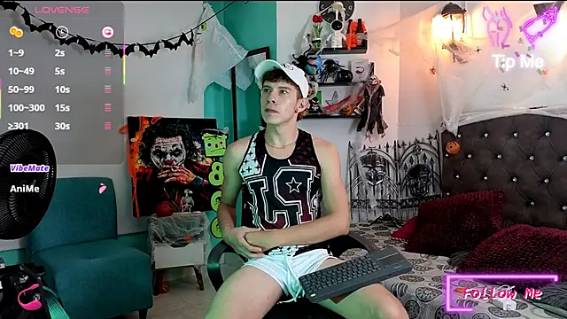 Snapshot of flowers18 chatting on October 2025 10:45:02 PM flowers18 online show from October 2025 10:45:02 PM