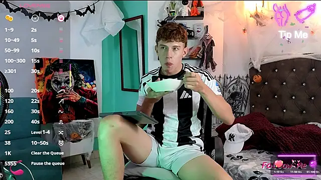 Snapshot of flowers18 chatting on November 2025 11:04:02 PM flowers18 online show from November 2025 11:04:02 PM