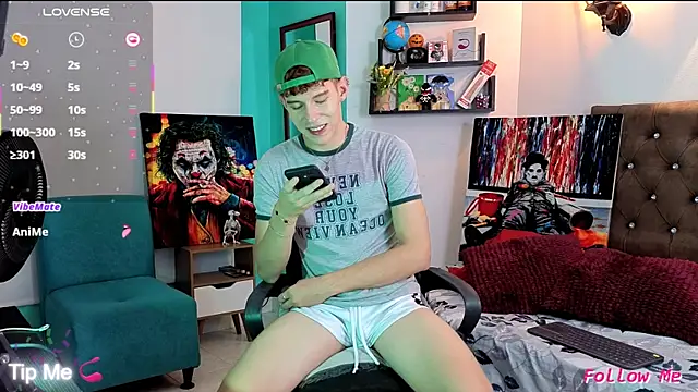 Snapshot of flowers18 chatting on November 2025 11:06:01 PM flowers18 online show from November 2025 11:06:01 PM