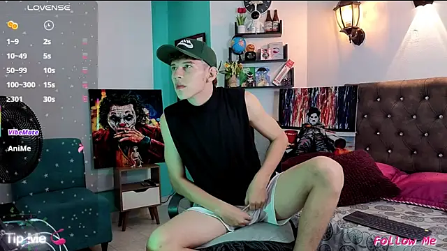 Snapshot of flowers18 chatting on December 2025 10:51:01 PM flowers18 online show from December 2025 10:51:01 PM