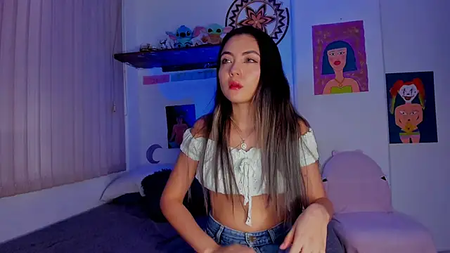 Snapshot of azumi_cutiepie_ chatting on December 2024 04:09:02 PM azumi cutiepie online show from December 2024 04:09:02 PM