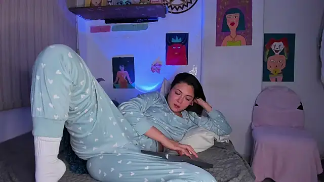 Snapshot of azumi_cutiepie_ chatting on March 2025 11:42:02 PM azumi cutiepie online show from March 2025 11:42:02 PM