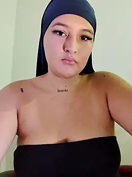 Celeste camila18 online show from September 2025 10:32:02 PM