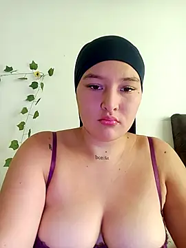 Celeste camila18 online show from October 2025 01:50:01 PM