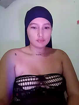 Celeste camila18 online show from October 2025 05:52:02 AM