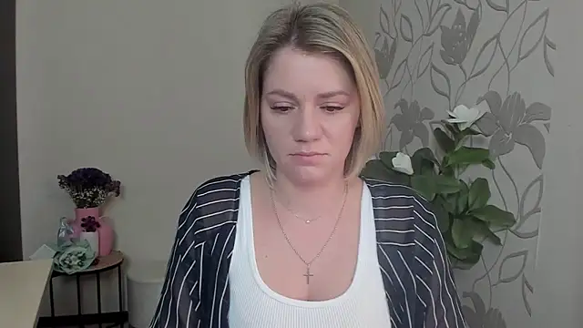 MariaSttone online show from March 2025 02:40:01 PM