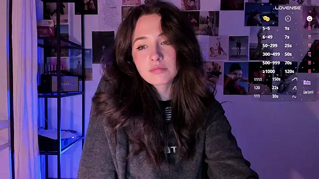 MonicaRocket online show from December 2024 01:32:01 PM